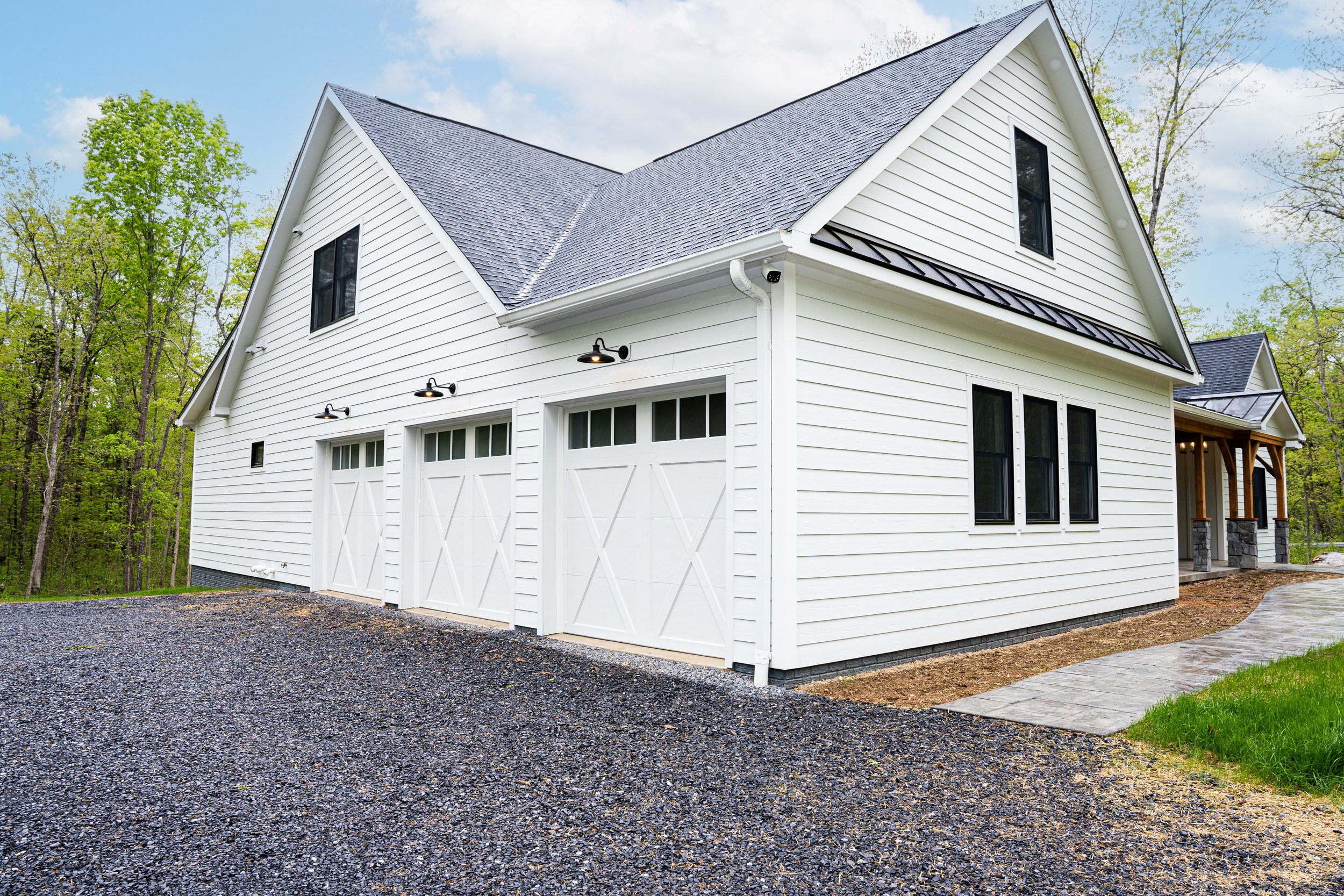 custom garages by Hobday Custom Homes